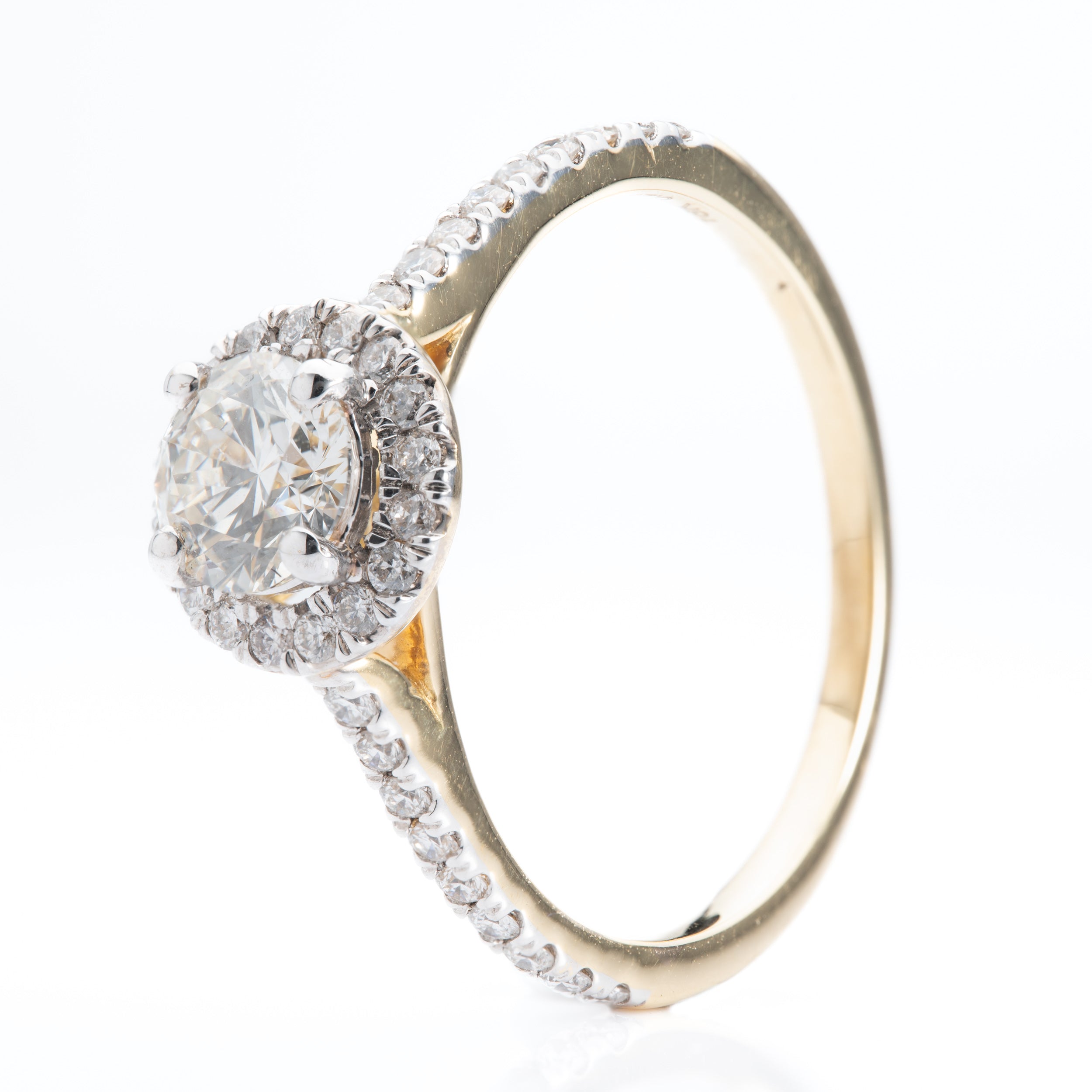 18ct Yellow & White gold Round Brilliant cut 0.50ct Diamond halo Cluster ring