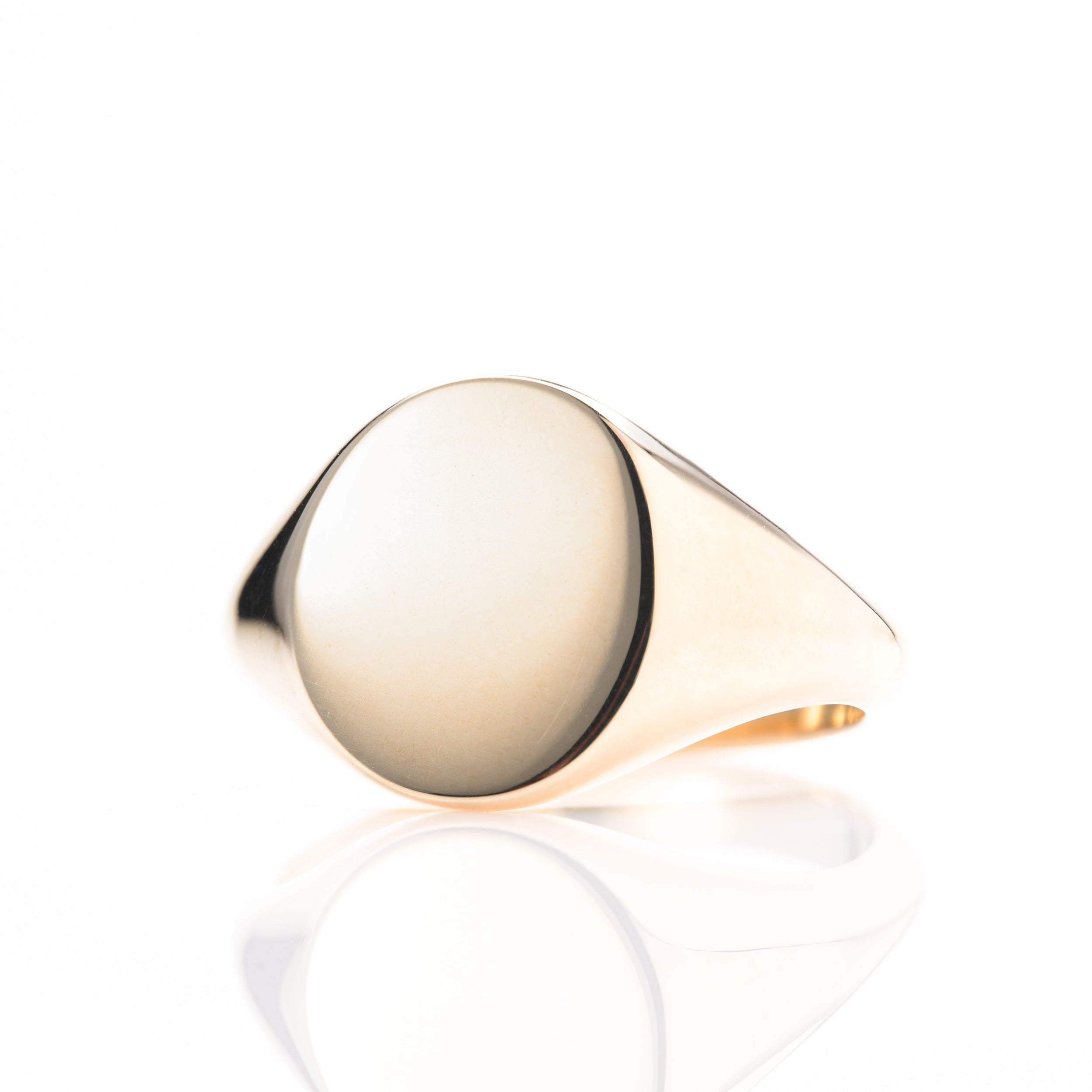 9ct Yellow Gold Signet Ring with 12x10mm Oval Head