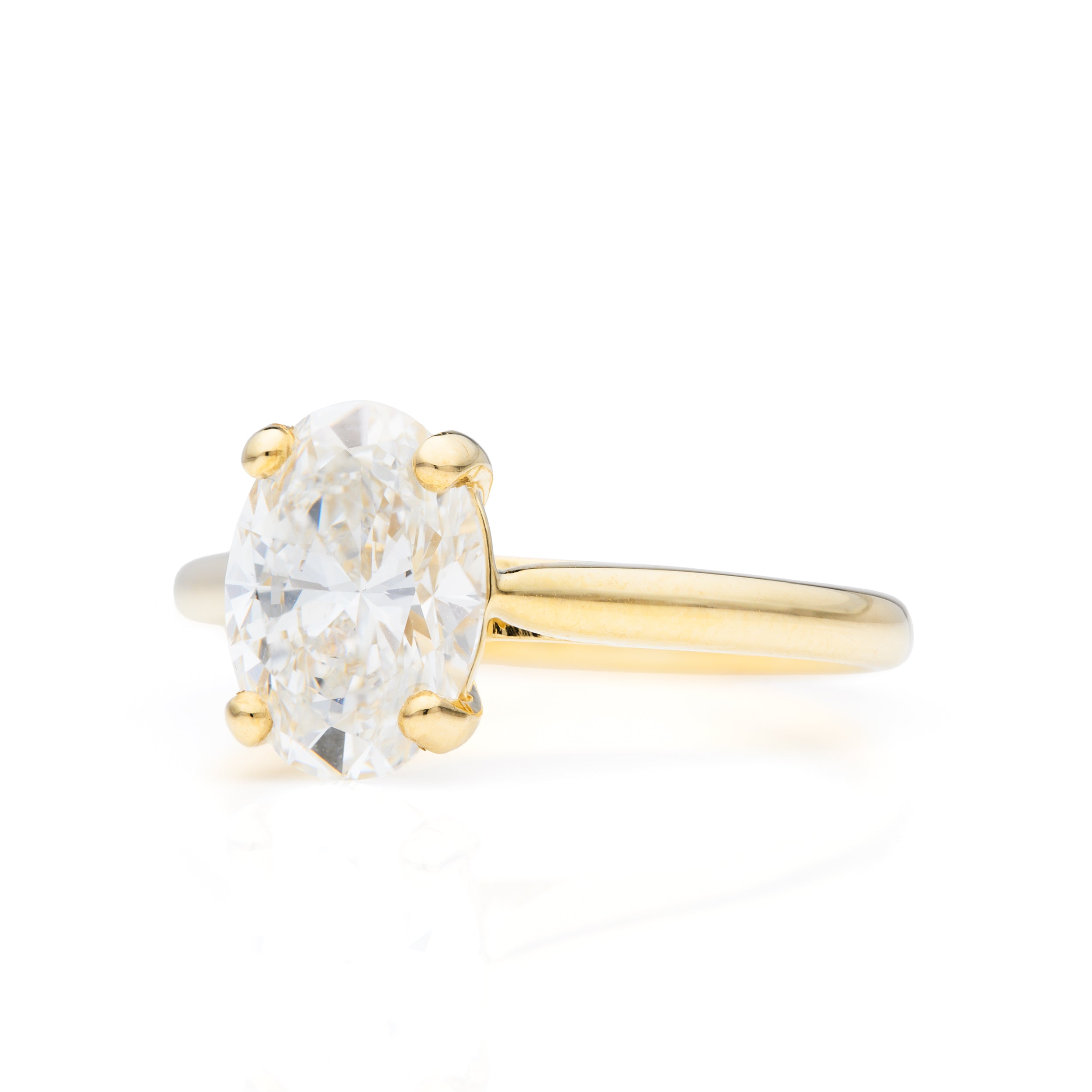 9ct Yellow Gold 2.00ct Oval Cut Lab Grown Solitaire Ring