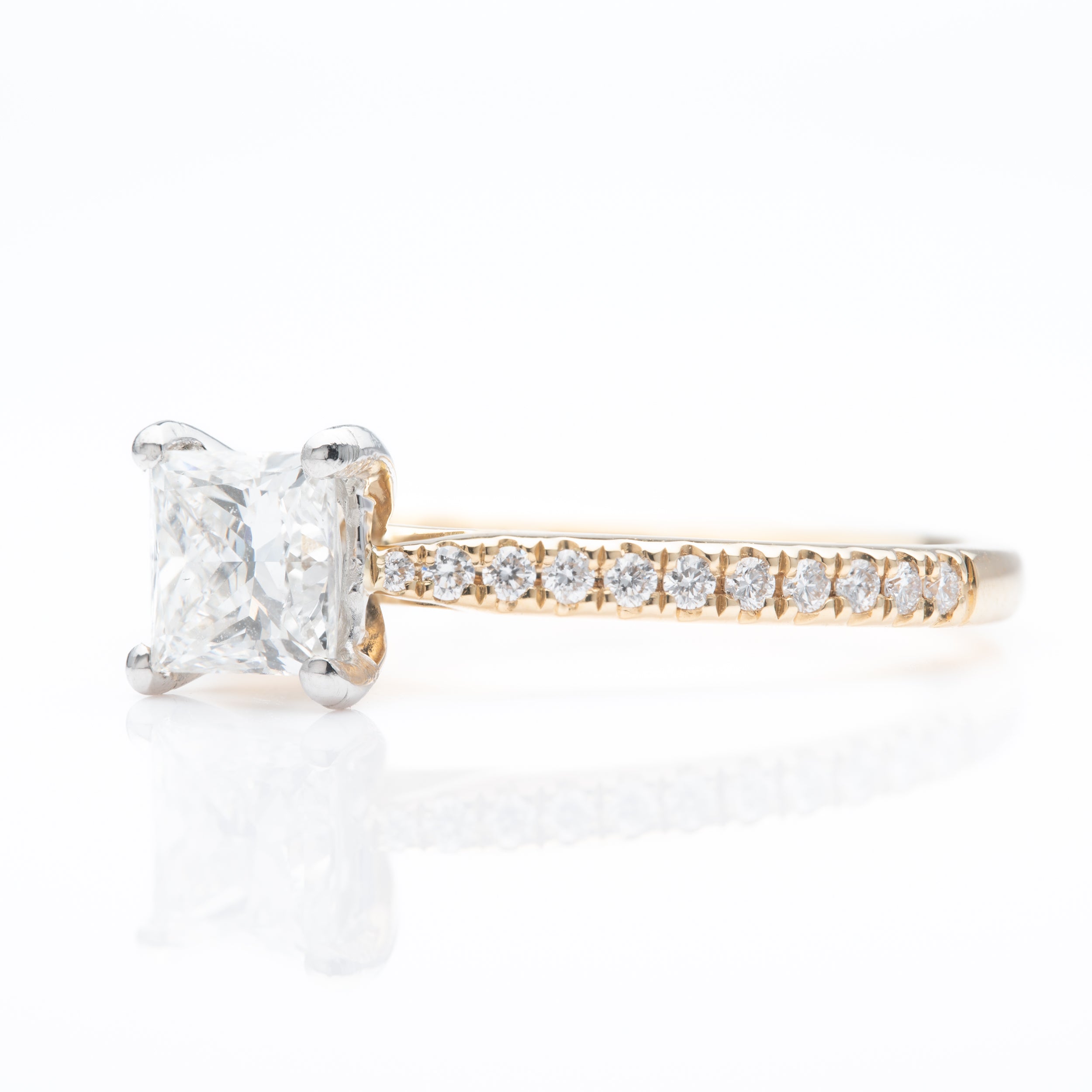 18ct Yellow Gold & Platinum GIA Certified Princess Cut and Brilliant Cut Diamond Ring