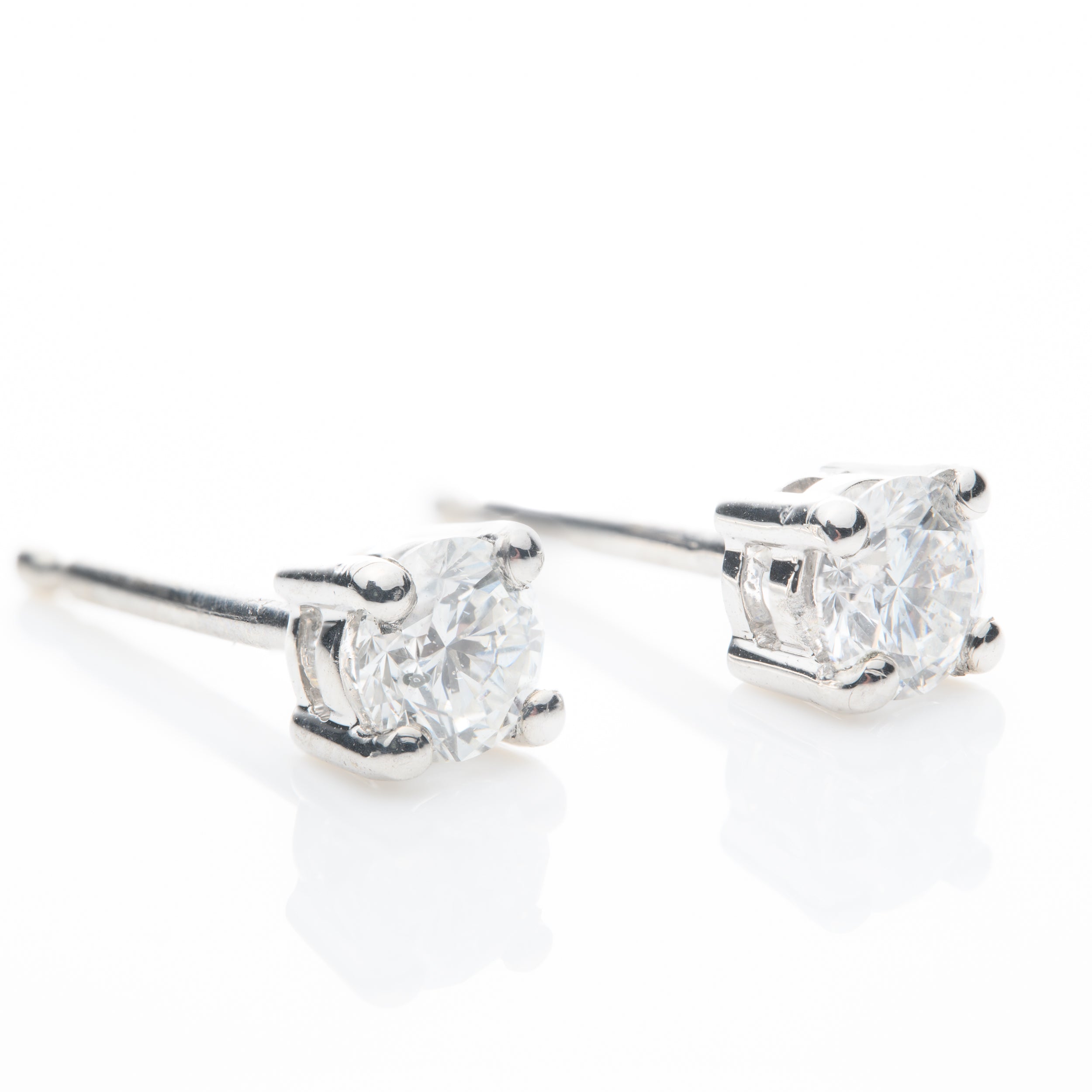 18ct White Gold Brilliant Cut Diamond Stud Earrings (0.42ct)
