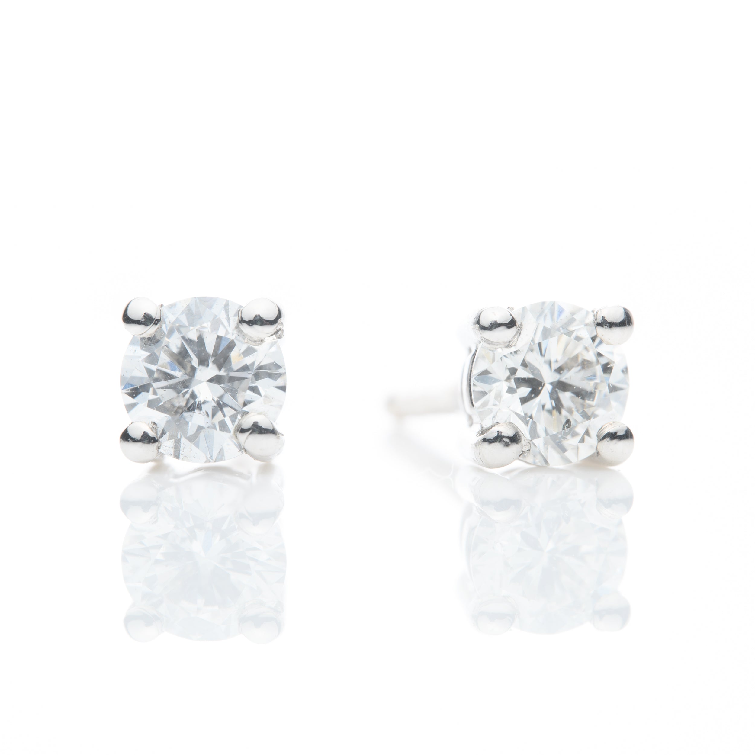 18ct White Gold Brilliant Cut Diamond Stud Earrings (0.42ct)