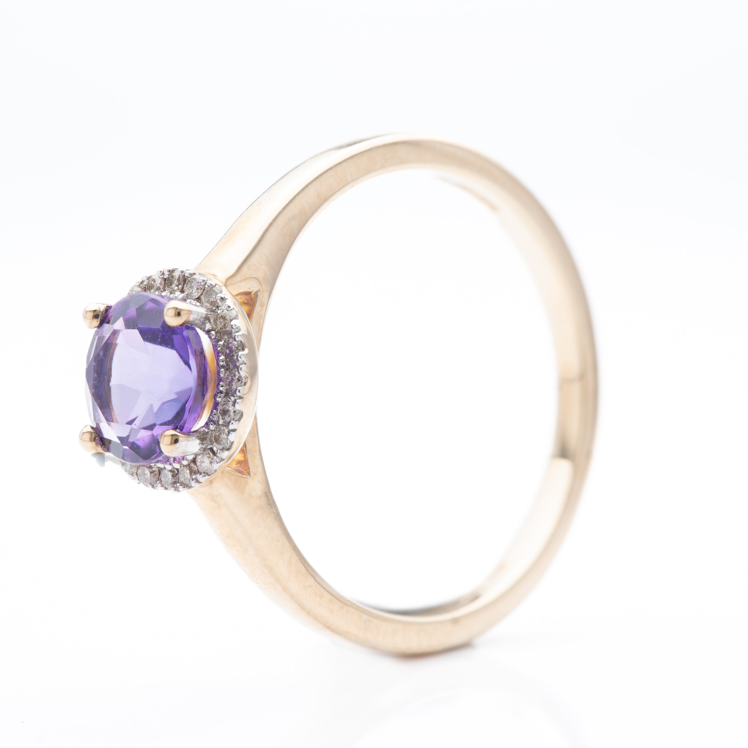 9ct Gold Round Cut Amethyst & Round Brilliant Cut Diamond Halo Cluster Ring