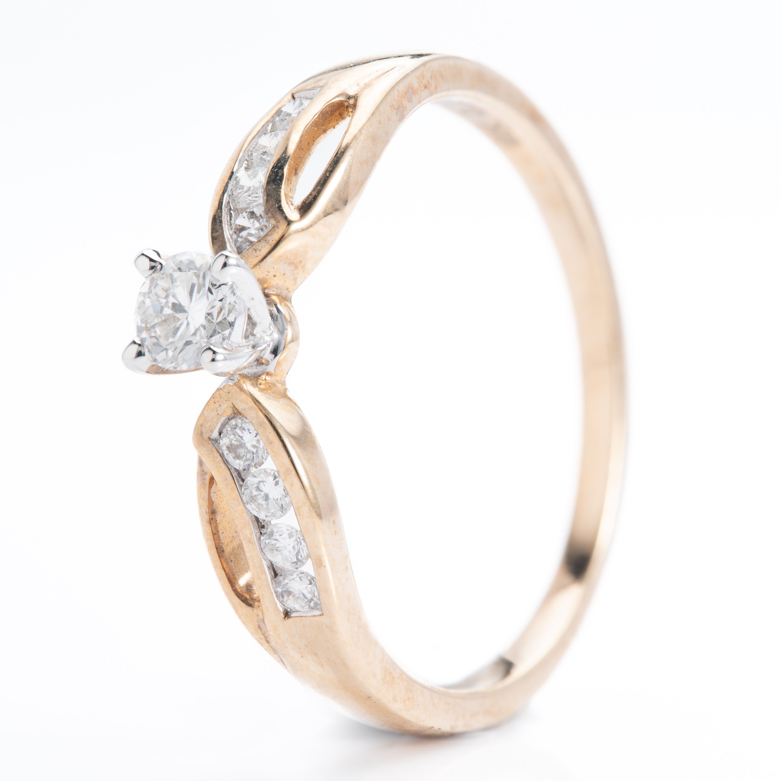 9ct Yellow & White gold Round Brilliant cut Diamond ring with Channel Set Diamond Shoulders