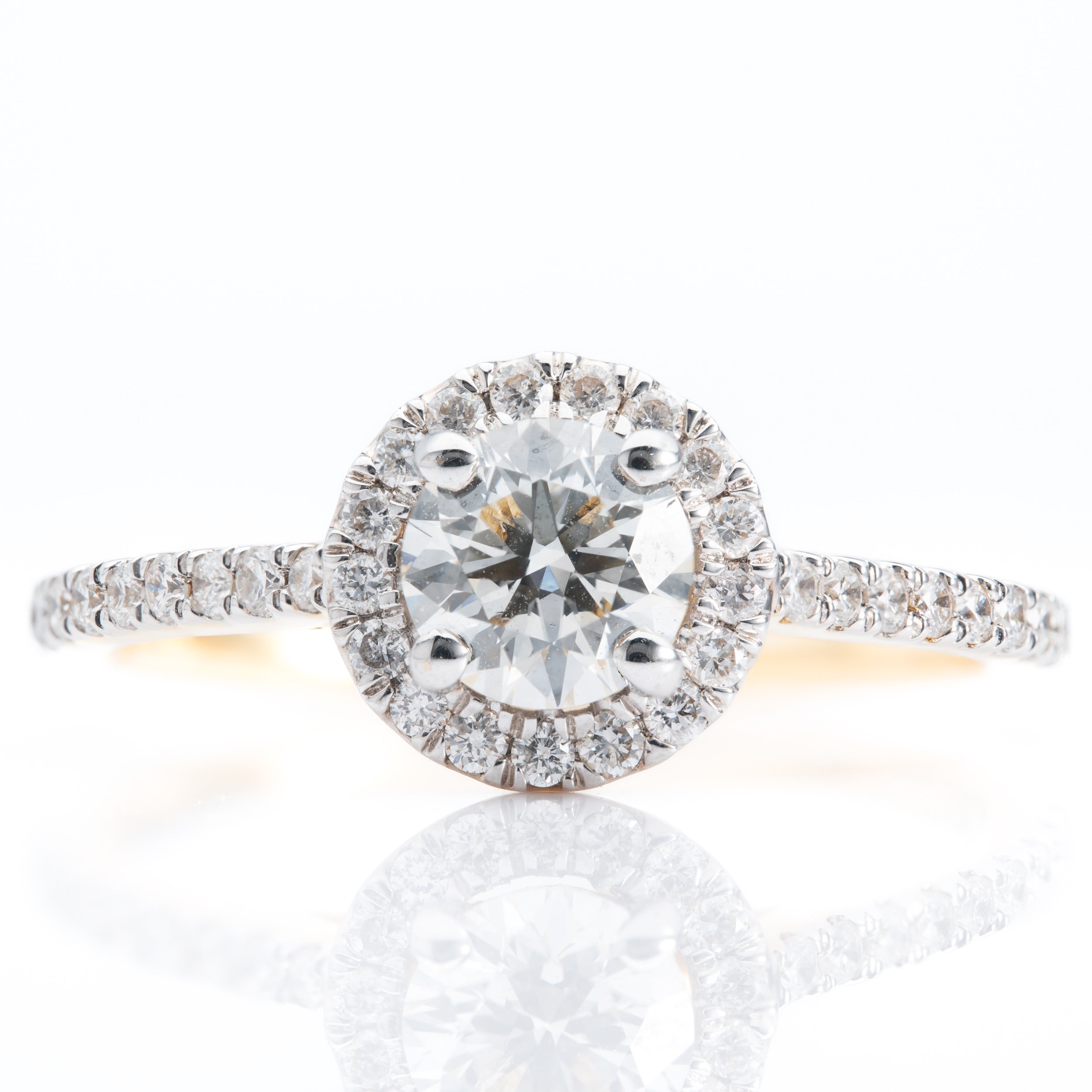 18ct Yellow & White gold Round Brilliant cut 0.50ct Diamond halo Cluster ring