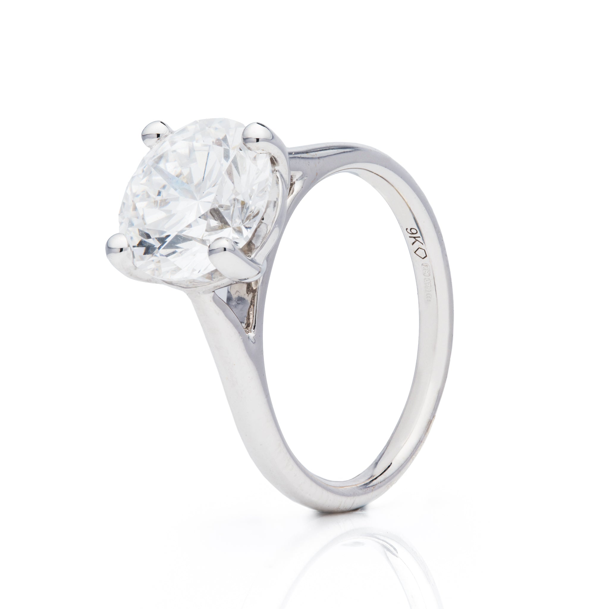 9ct White Gold Brilliant Cut Lab Grown Diamond Solitaire Ring