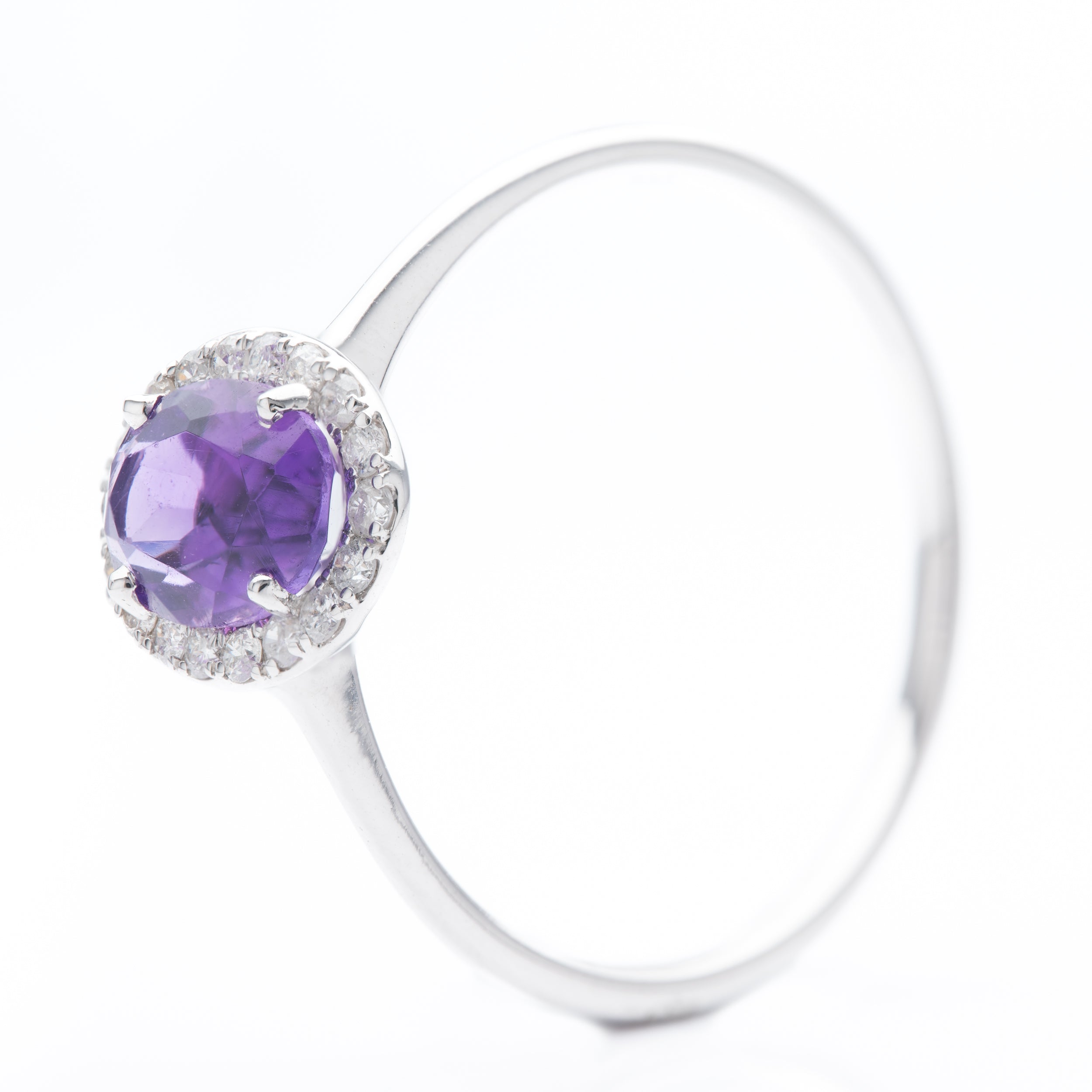 9ct White Gold Oval Cut Amethyst & Round Brilliant Cut Diamond Halo Cluster Ring