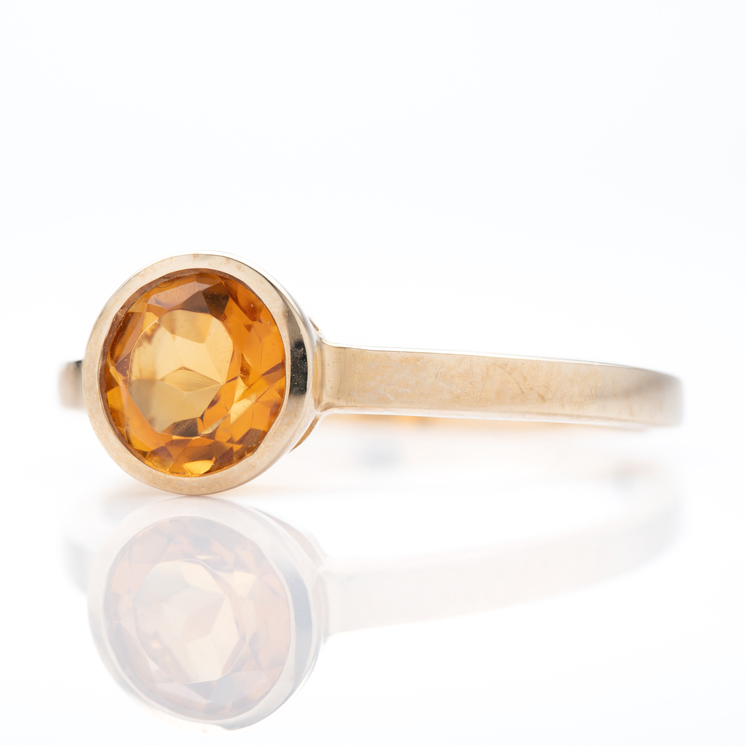 9ct Yellow Gold Round Cut Citrine Bezel Set Ring