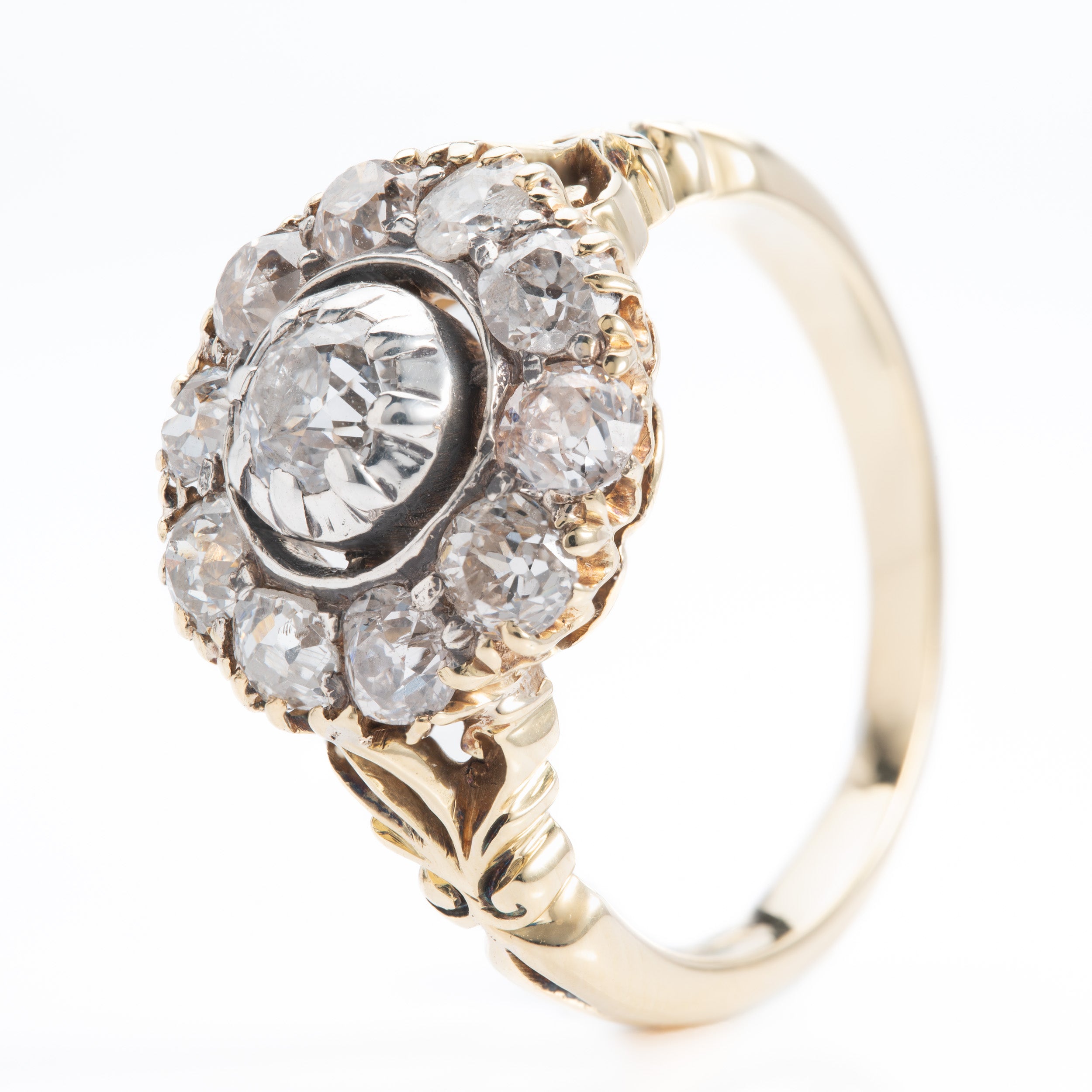 Pre-Owned 14ct Yellow & White Gold Round Cut Diamond Halo Cluster Ring