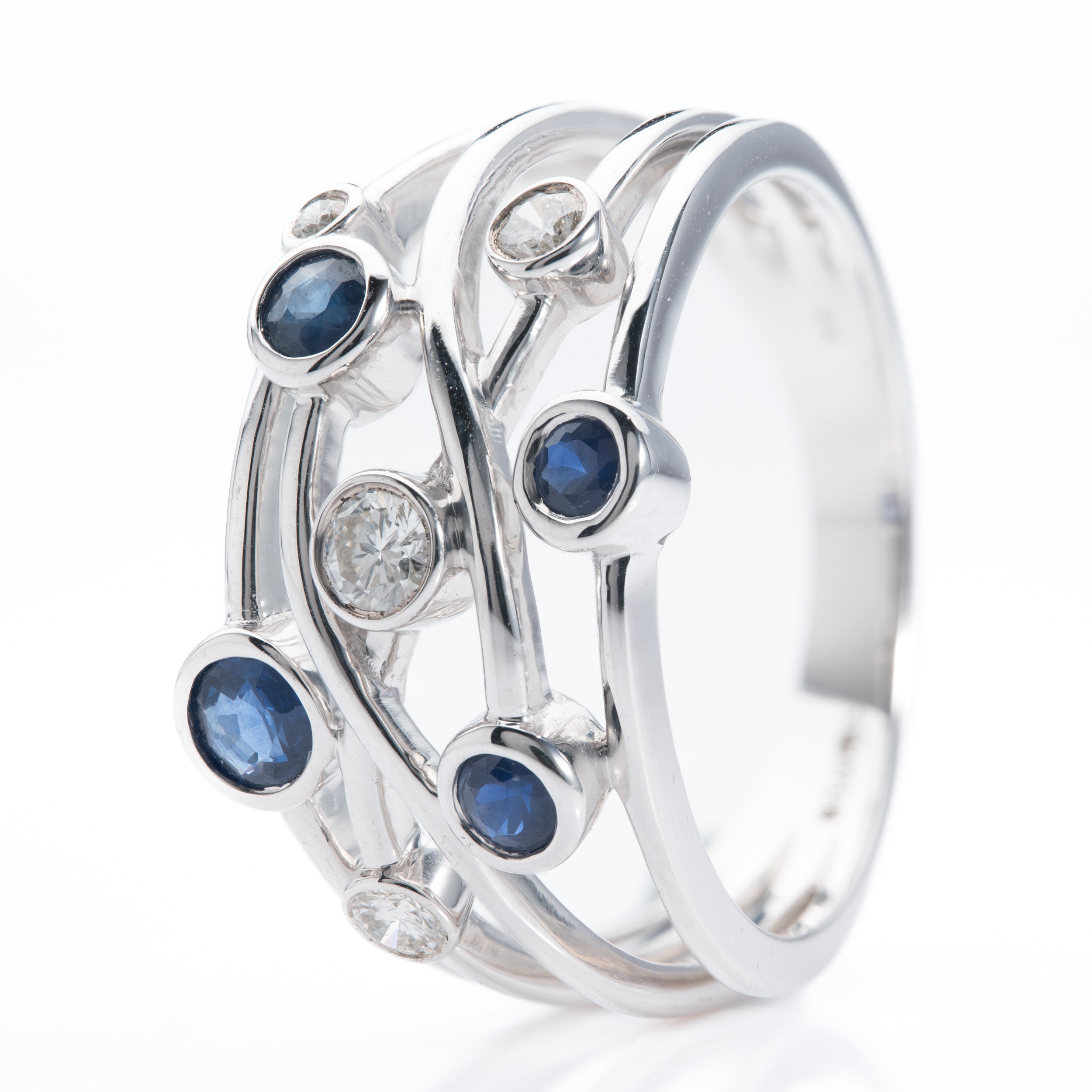 9ct White Gold Round Cut Sapphire & Brilliant Cut Diamond Bubble Ring