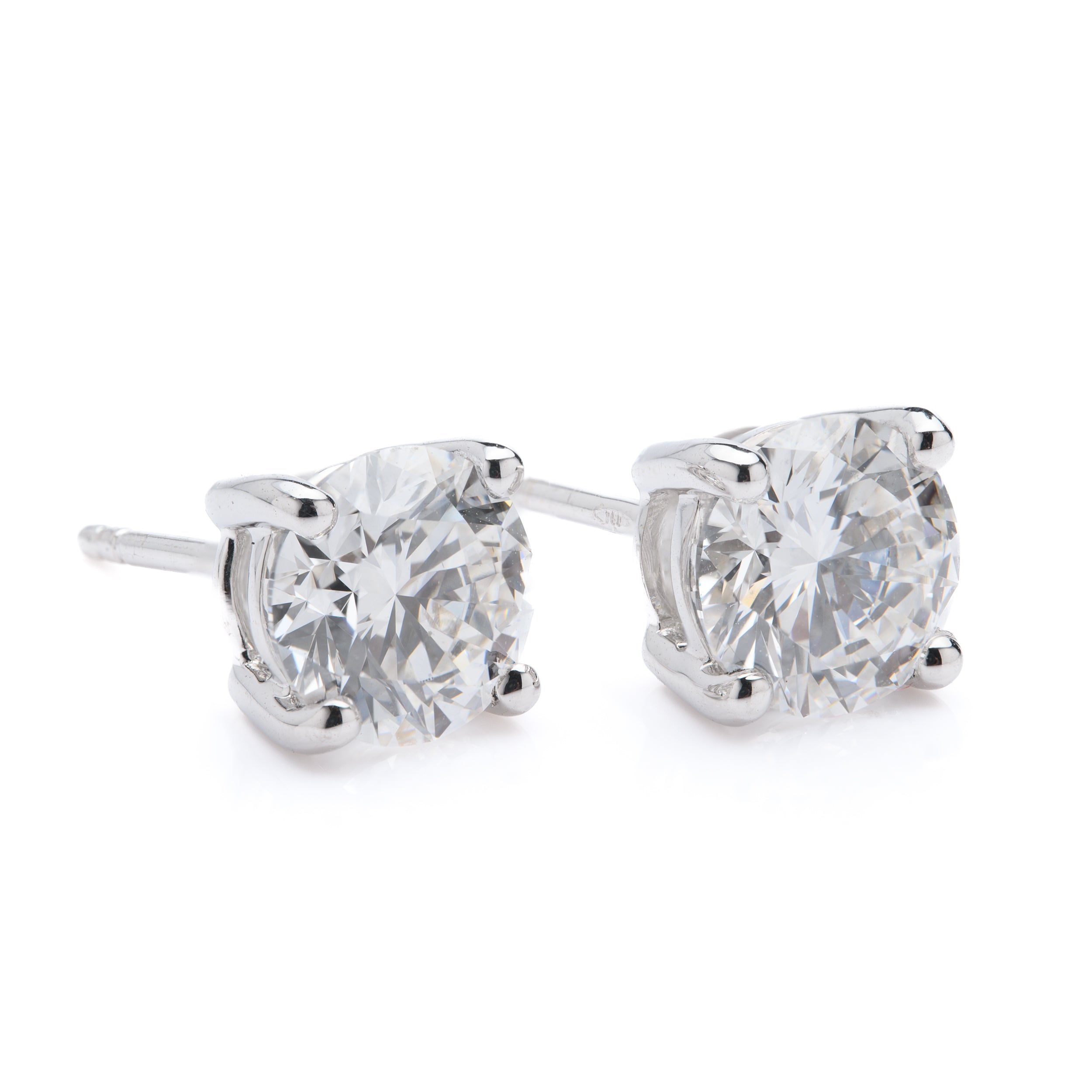 18ct White Gold Lab Grown Diamond Stud Earrings (2.00ct)