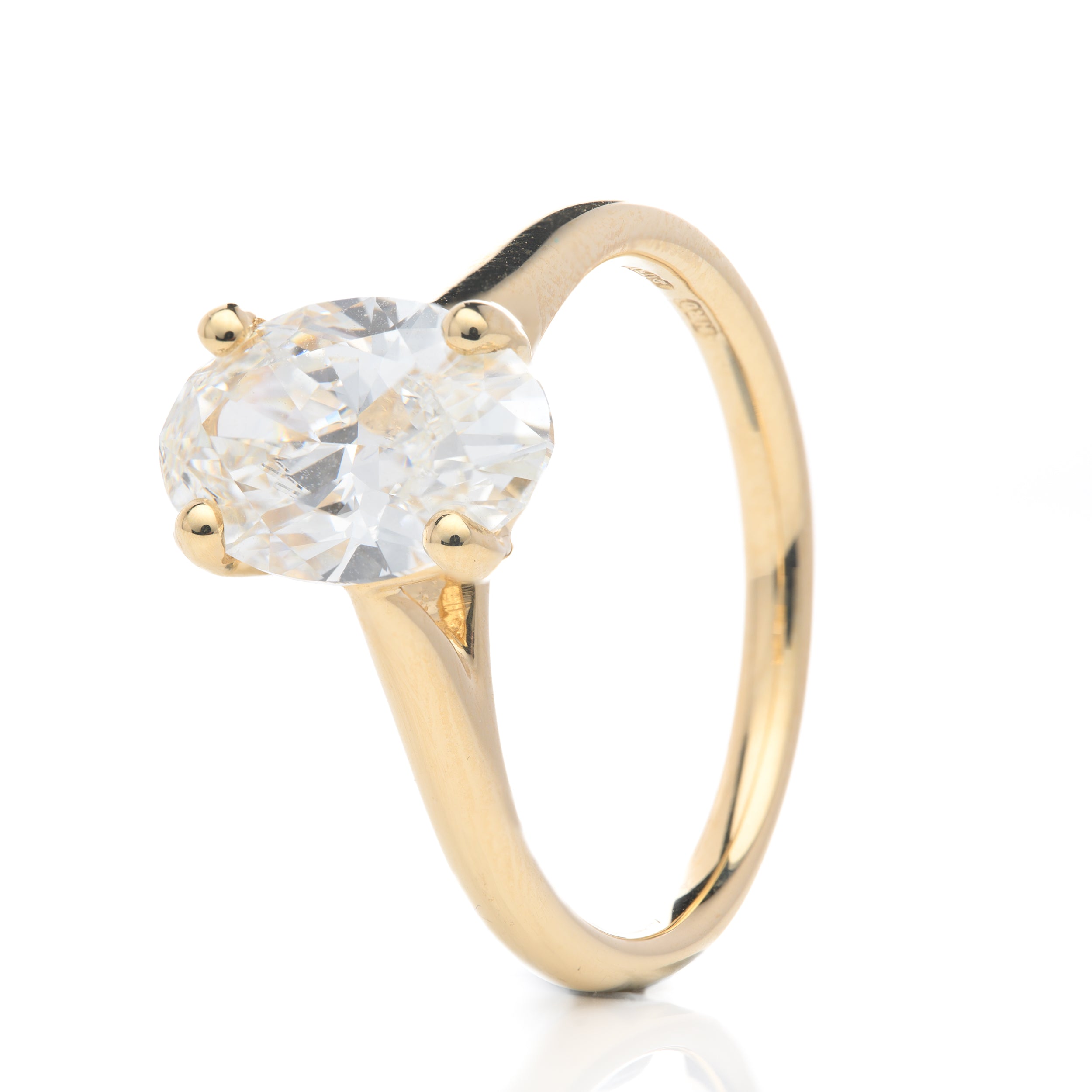 18ct Yellow Gold Lab Grown Oval Cut Diamond Solitaire Ring