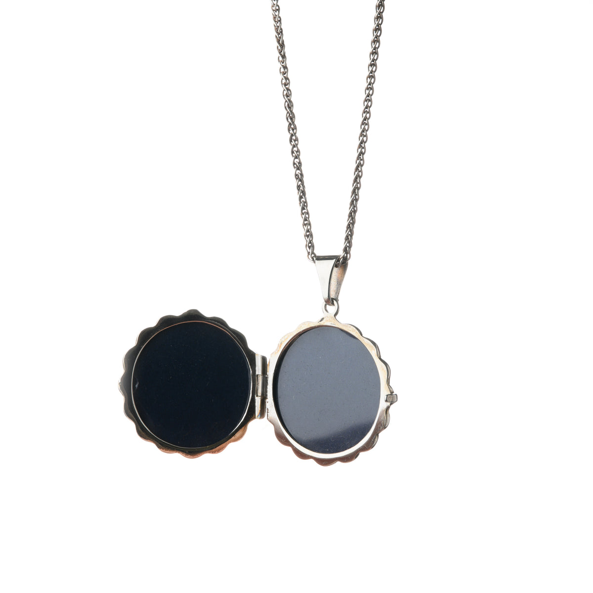 Silver Scalloped Edge Locket with Flower Pattern Design and 16" 1.5mm Silver Spiga Chain