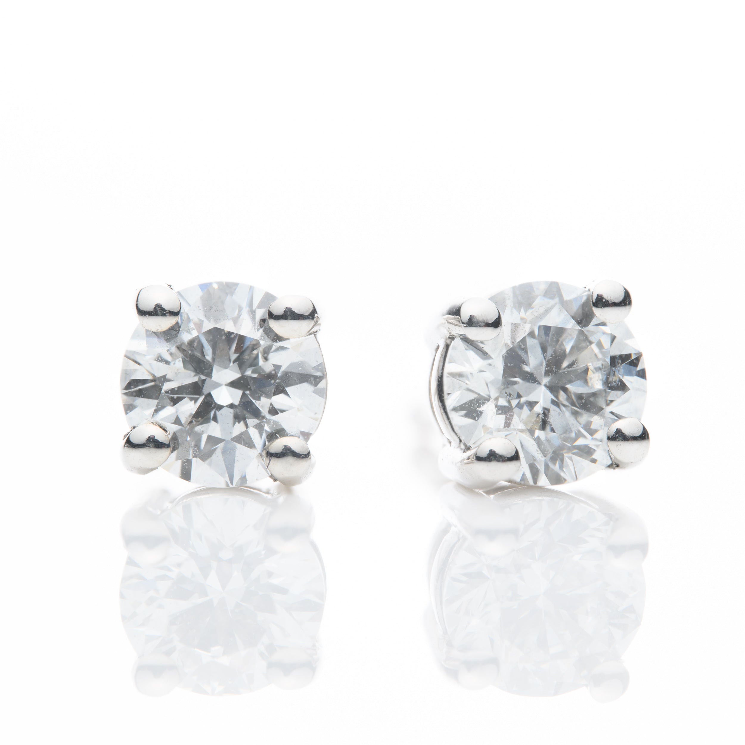 18ct White Gold Brilliant Cut GIA Certified Diamond Stud Earrings (0.72ct)